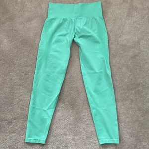 NVGTN LEGGINGS ! Excellent condition